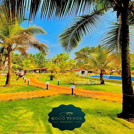 Coco Teros Resort Mandrem Ngoại thất bức ảnh