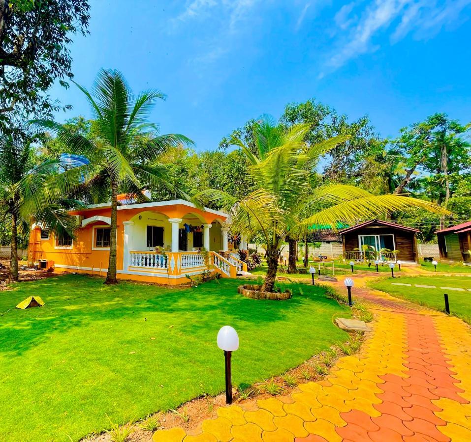 Coco Teros Resort Mandrem Ngoại thất bức ảnh