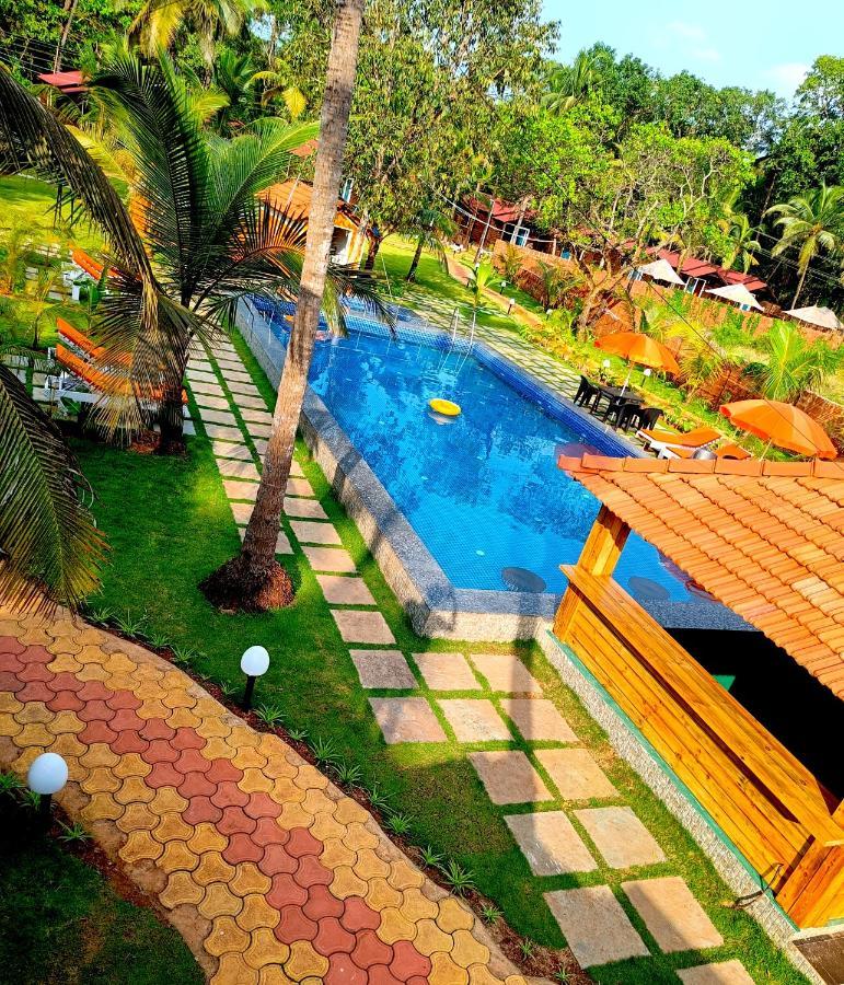 Coco Teros Resort Mandrem Ngoại thất bức ảnh