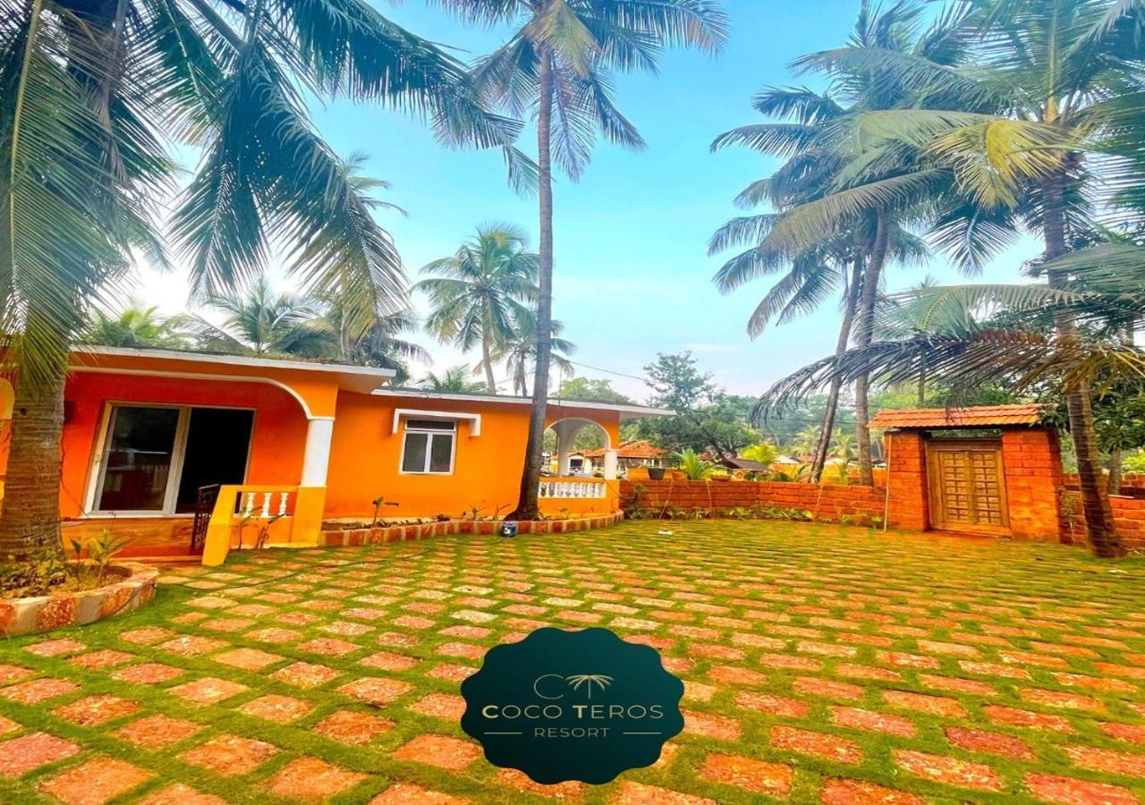Coco Teros Resort Mandrem Ngoại thất bức ảnh