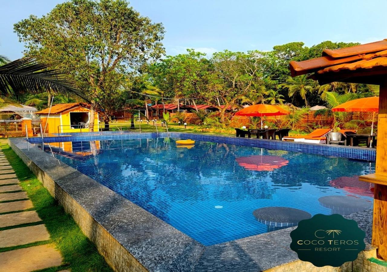 Coco Teros Resort Mandrem Ngoại thất bức ảnh