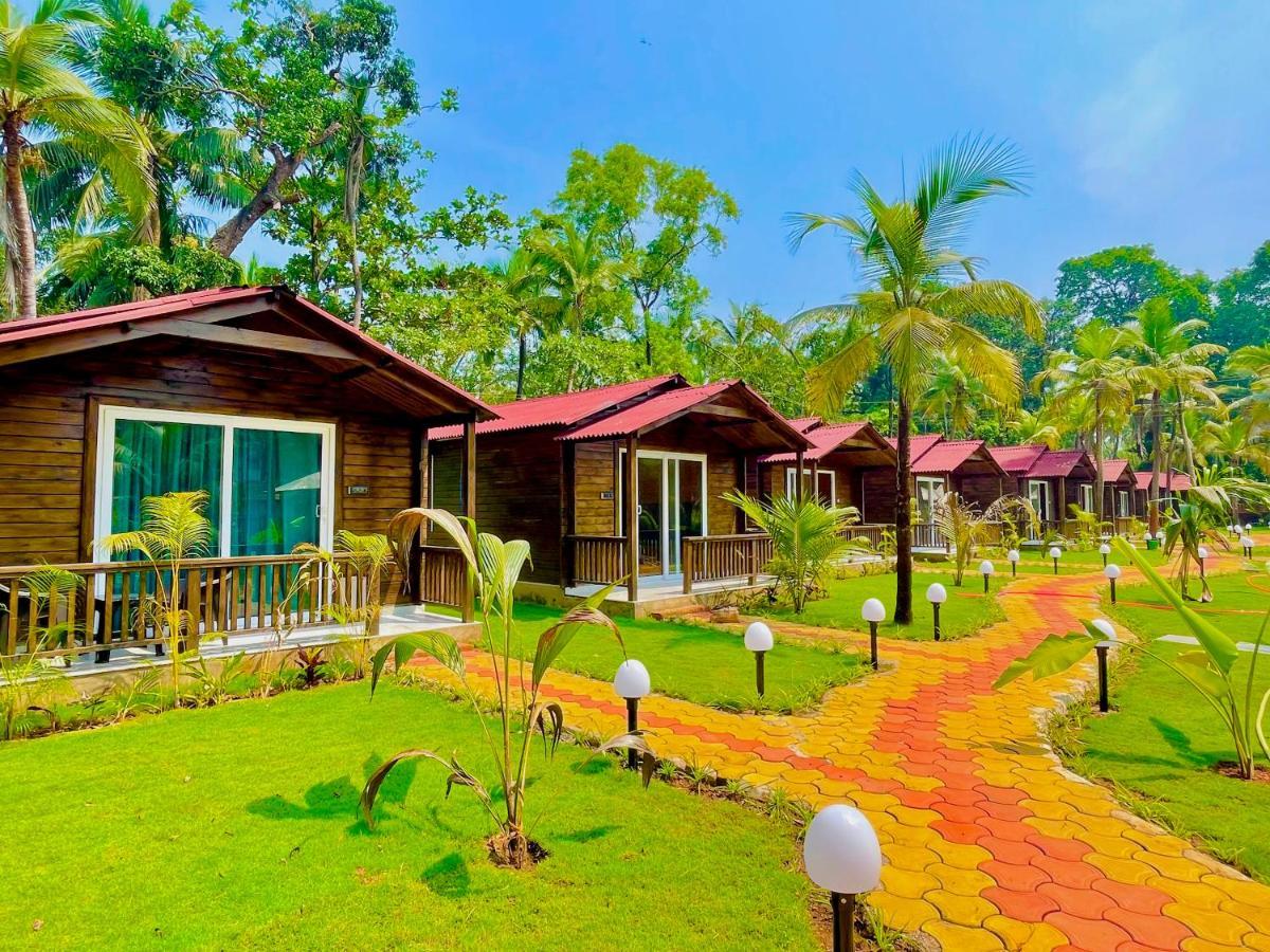 Coco Teros Resort Mandrem Ngoại thất bức ảnh