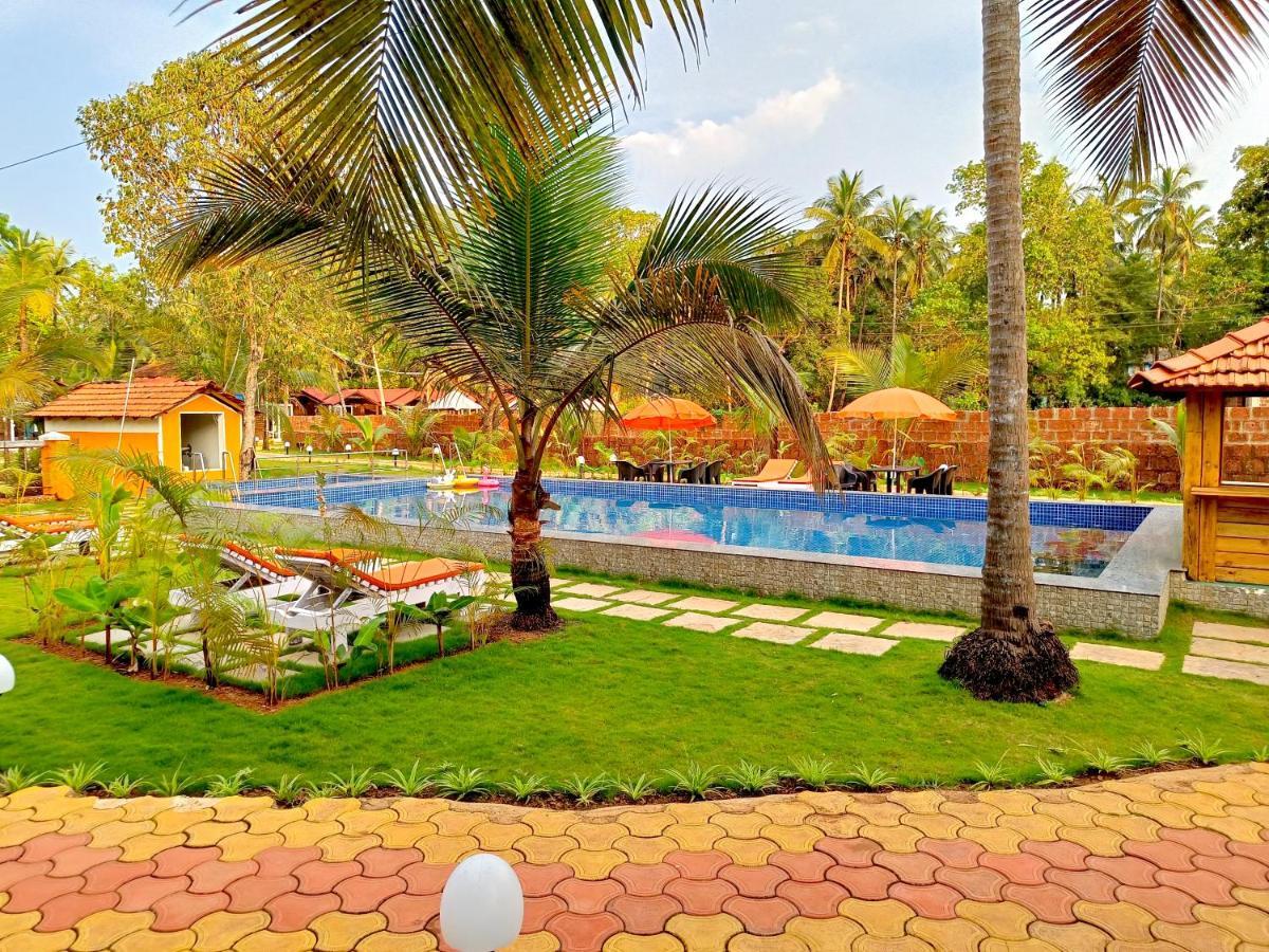 Coco Teros Resort Mandrem Ngoại thất bức ảnh