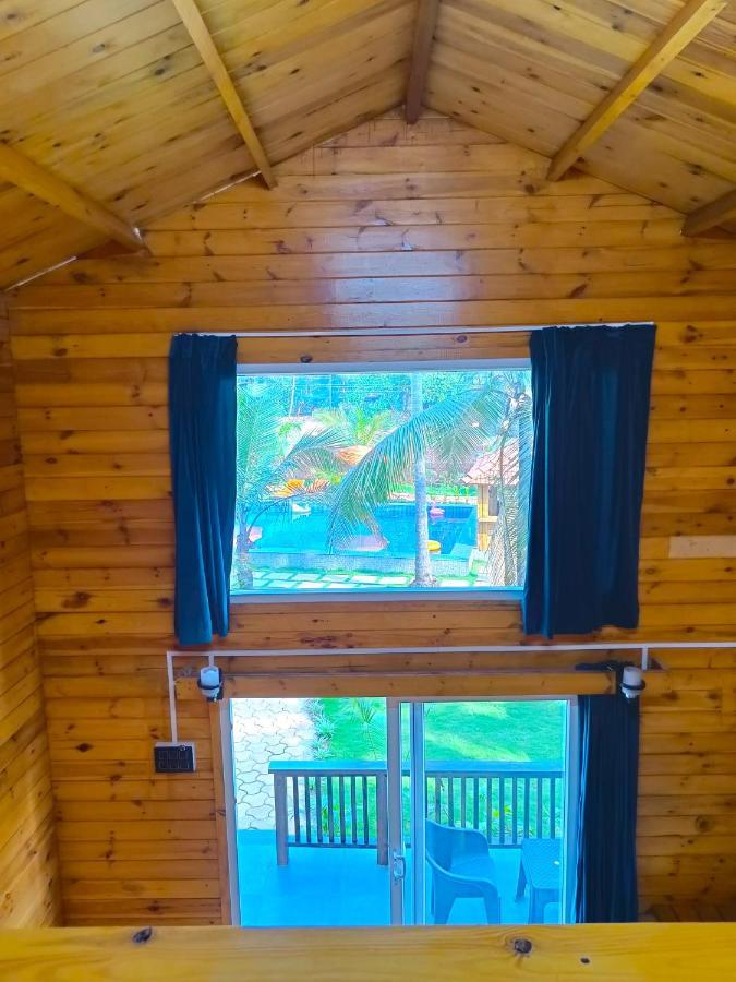 Coco Teros Resort Mandrem Ngoại thất bức ảnh