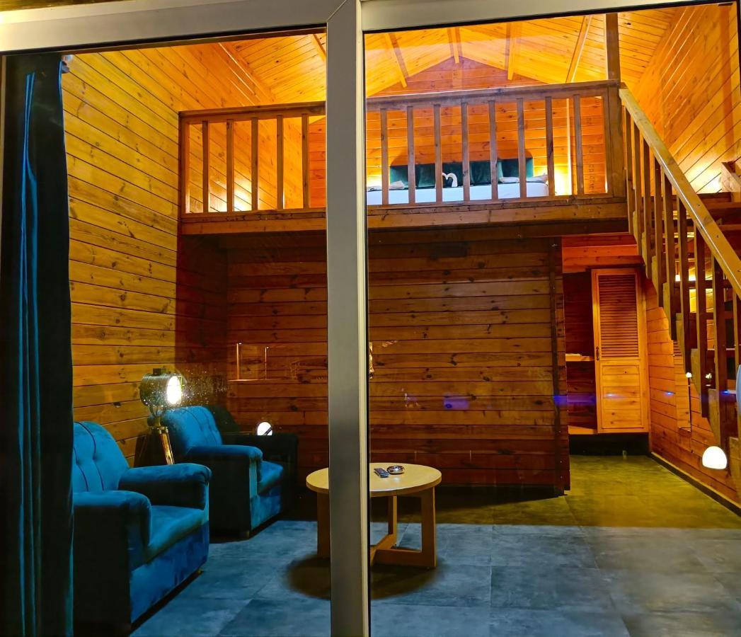 Coco Teros Resort Mandrem Ngoại thất bức ảnh