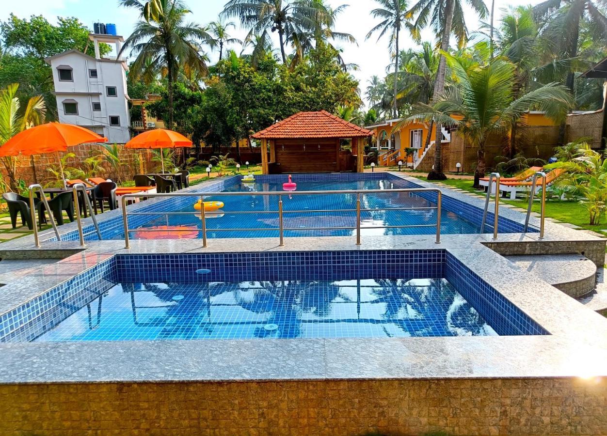 Coco Teros Resort Mandrem Ngoại thất bức ảnh