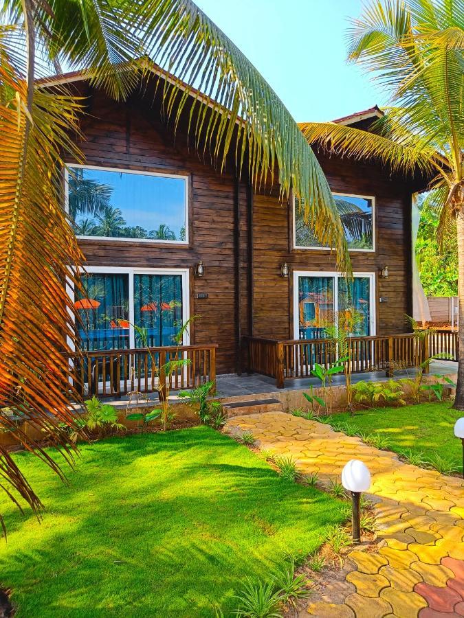 Coco Teros Resort Mandrem Ngoại thất bức ảnh