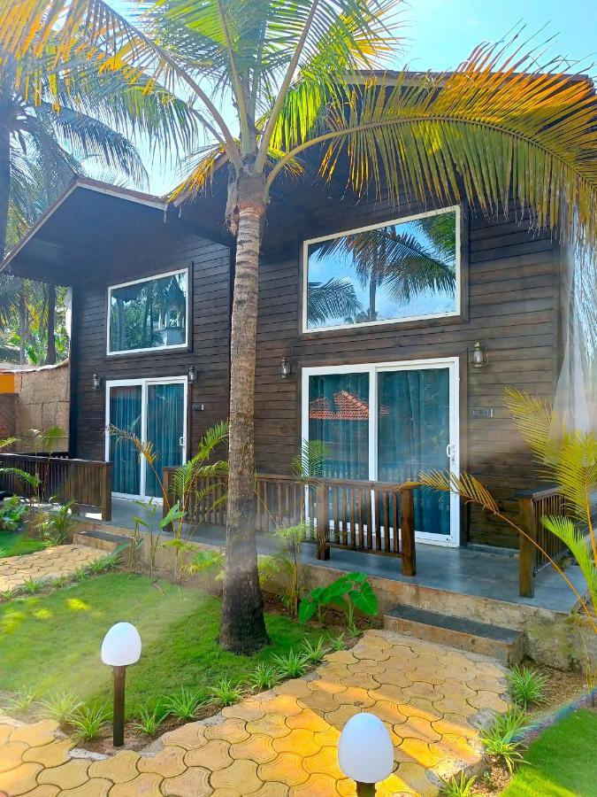 Coco Teros Resort Mandrem Ngoại thất bức ảnh